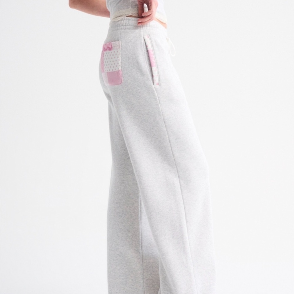 Abercrombie & Fitch Light Gray Fleece Pants